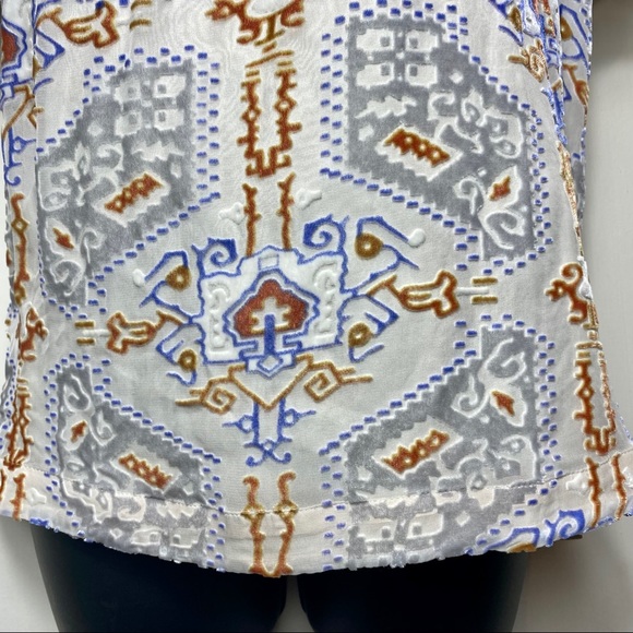 Sundance Velvet Geometric Short Sleeve Top - Picture 6 of 10